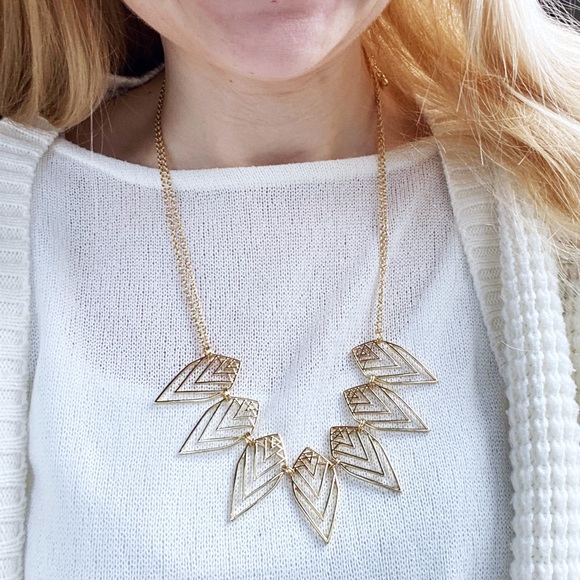🎀 NEW Gold Geometric Boho Multilink Necklace - Picture 6 of 6